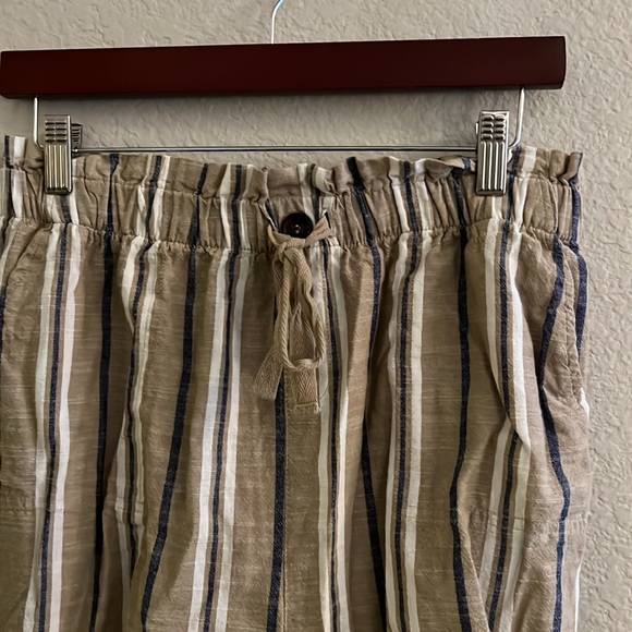 Loose fitted pants - Picture 2 of 4